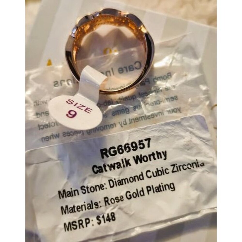 Gorgeous BP Collection Ring - Picture 2 of 2